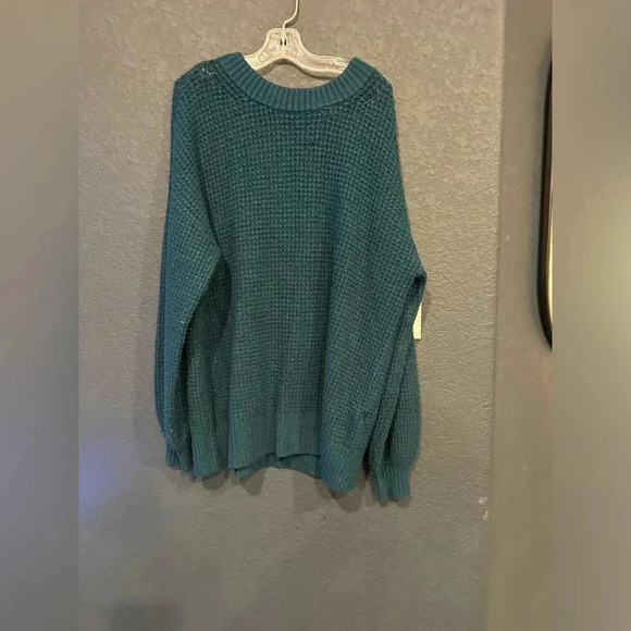 Women’s American Eagle sweater size small - Picture 1 of 2